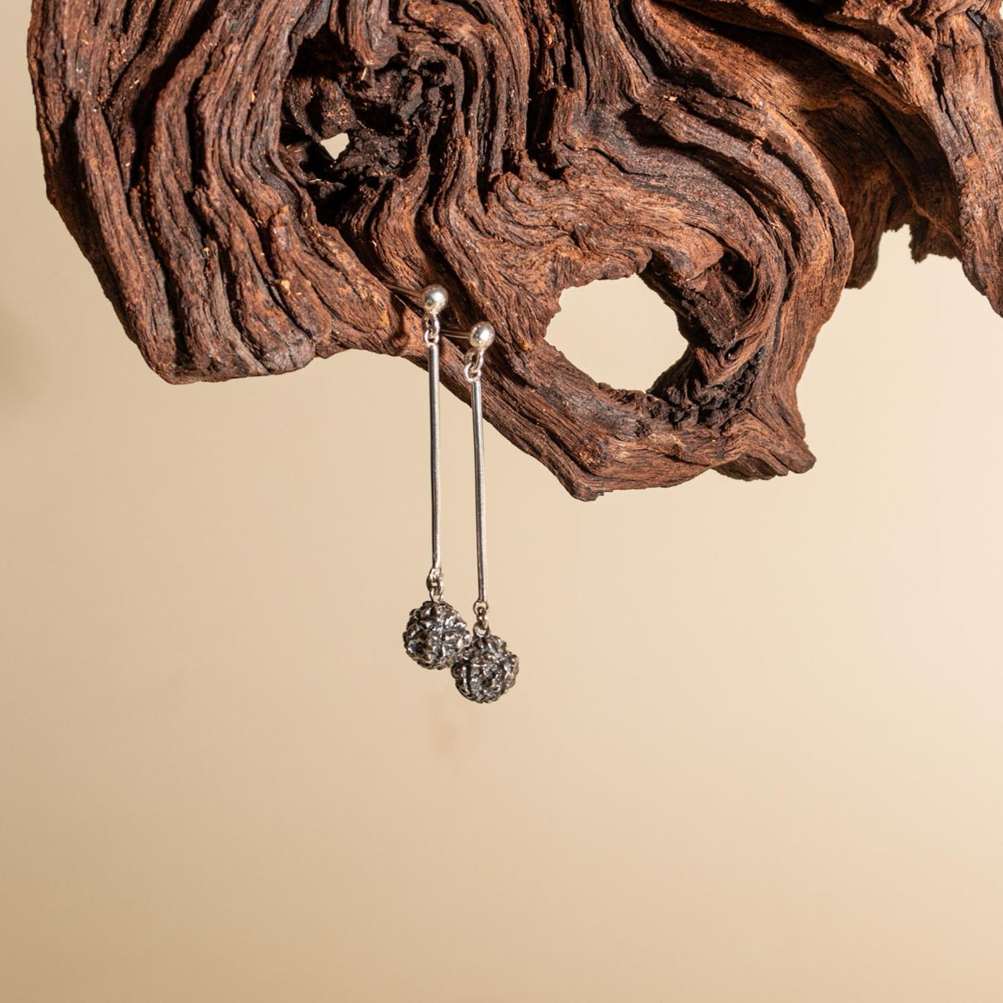 Aros Mukhis