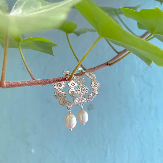 Aros Trama con perla de río