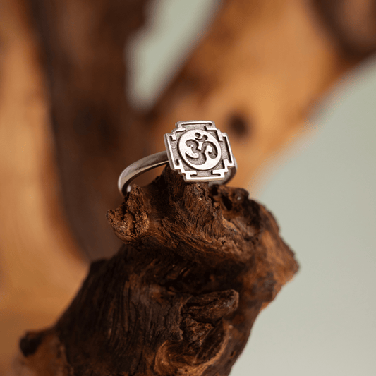Anillo Om