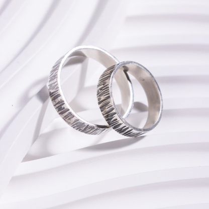 Anillo Cincelado Lineal