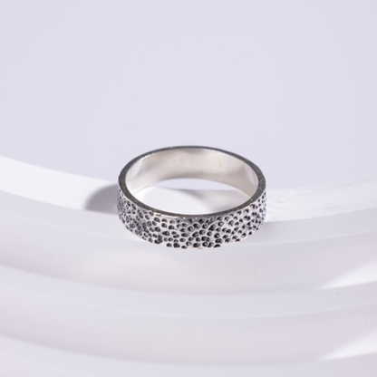 Anillo Textura Punteada